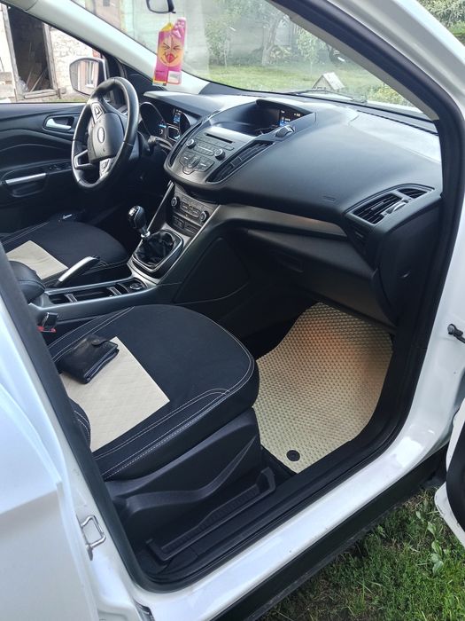 Продам автомобіль Ford Kuga 2019р.
