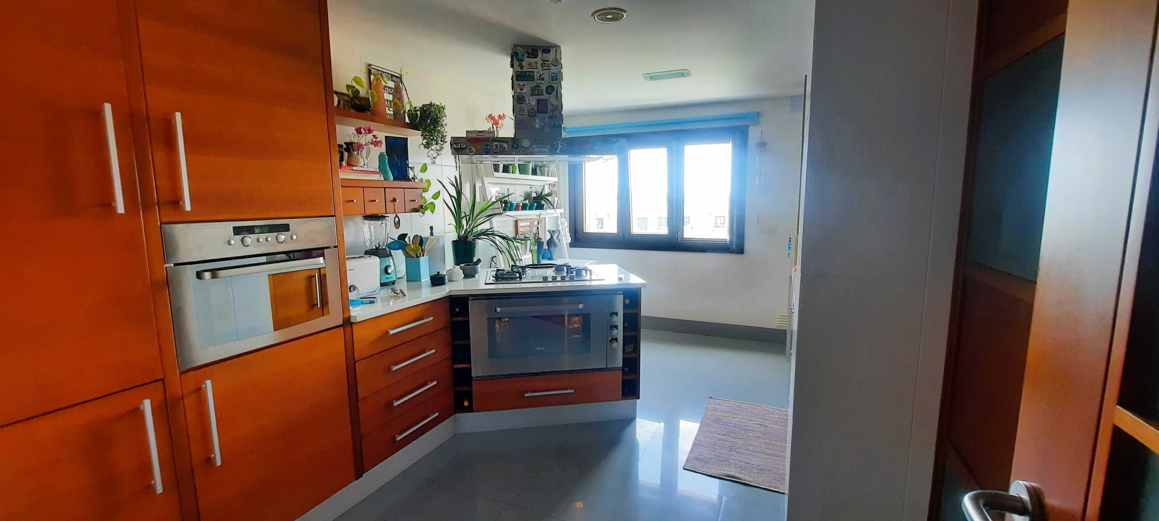 Apartamento T2 à venda na Urbanização Malvarosa em Alverca