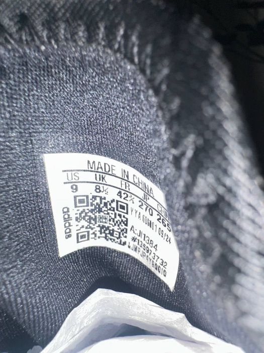 Чоловічі кросівки Adidas 42.5 розмір Ultraboost 5 Gore-Tex кроссовки