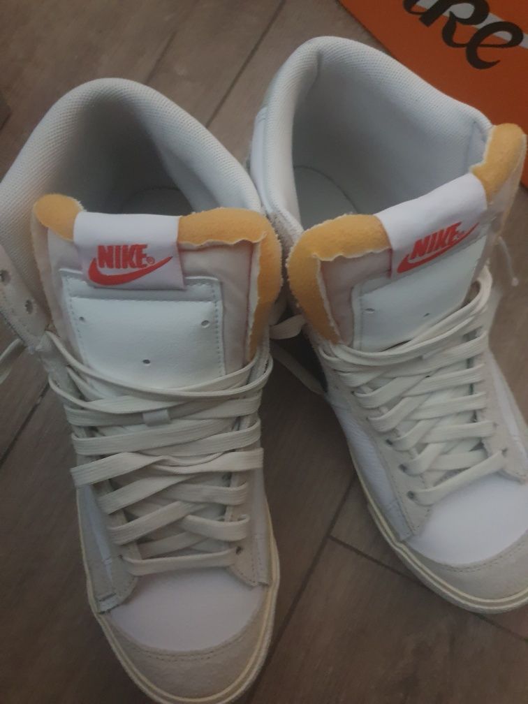 Nowe Nike rozmiar 42 Unisex