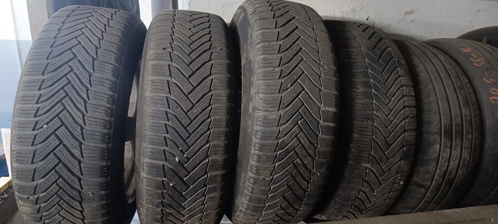 Майже нові Michelin Alpin 6 205/60 R16 92T