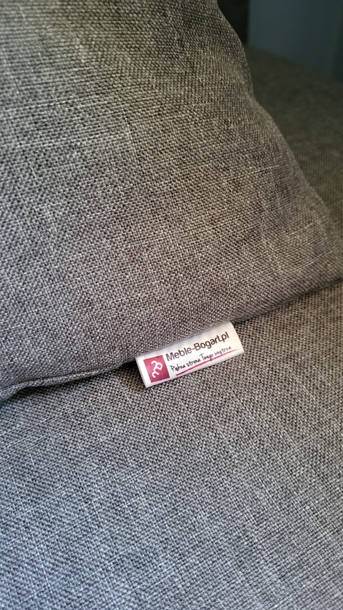 Łóżko kontynentalne jednoosobowe