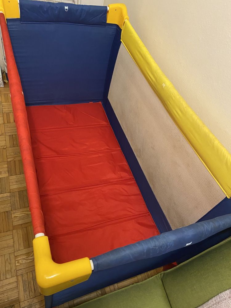 kompaktowe łóżeczko dla dziecka