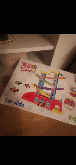 Nowy tor samochodowy dla dziecka