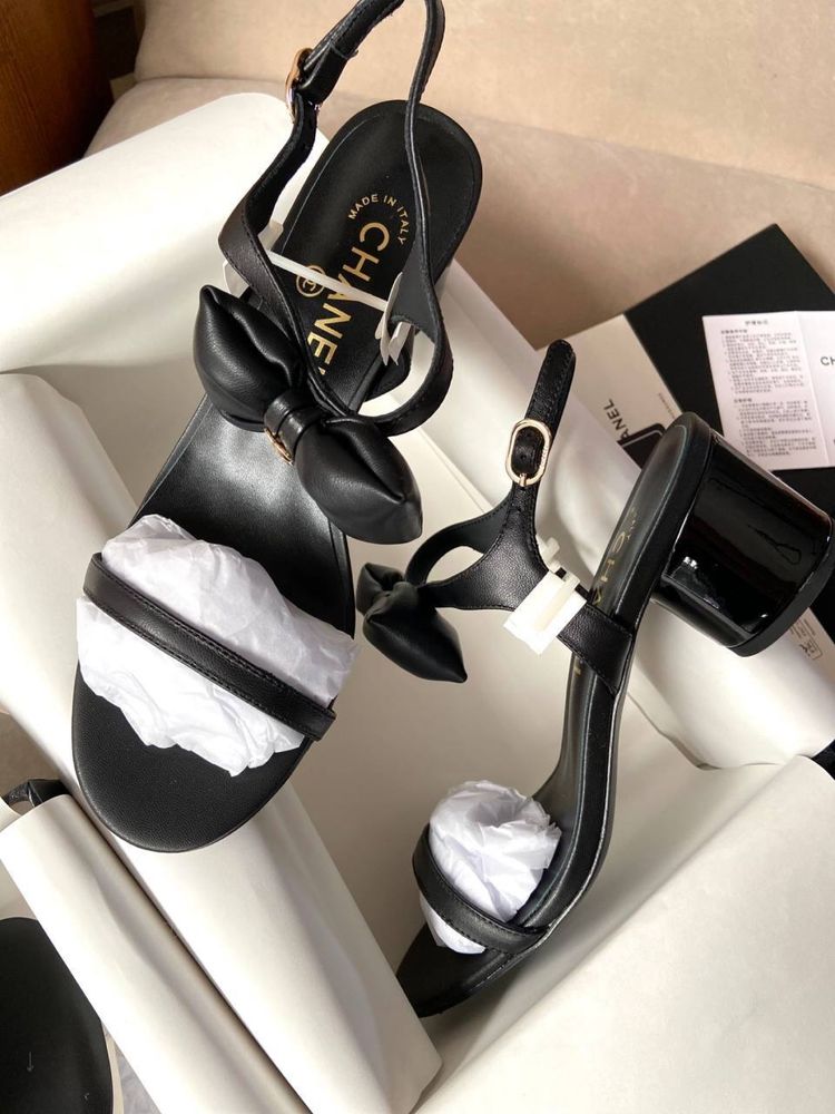 Босоніжки chanel ysl the row