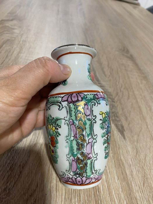 Jarra de porcelana chinesa, pintada à mão, família rosa