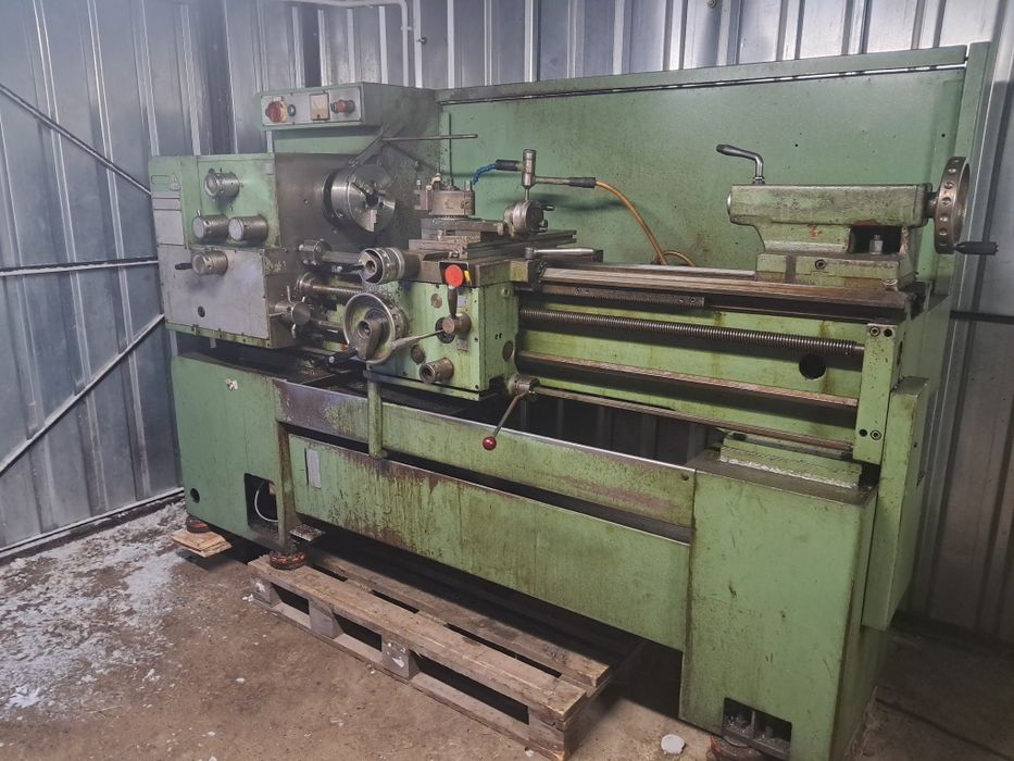 Tokarka TOS Galanta SUI 32 A
