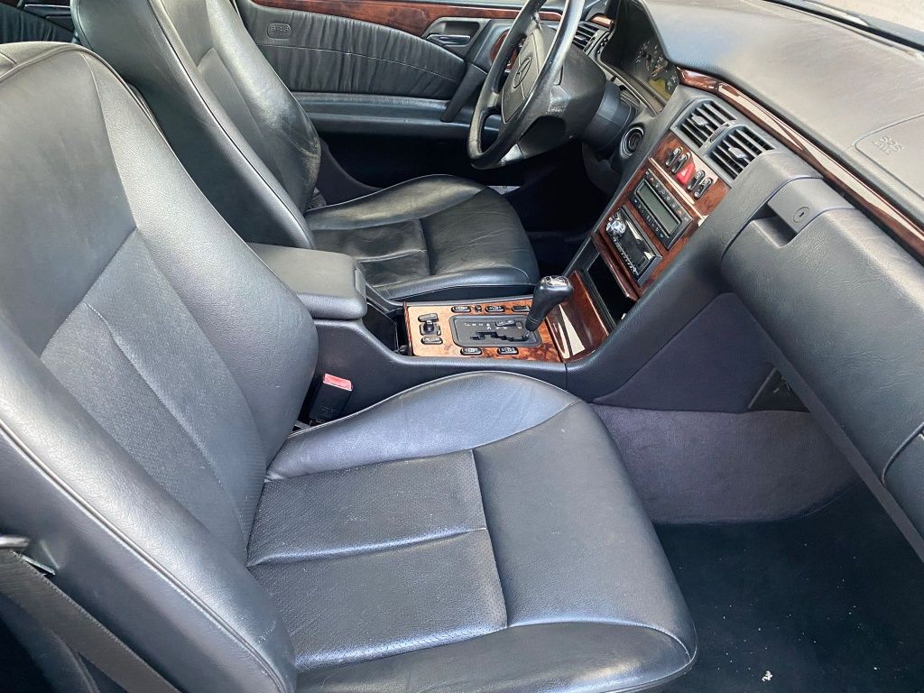 Vendo Mercedes Benz w210