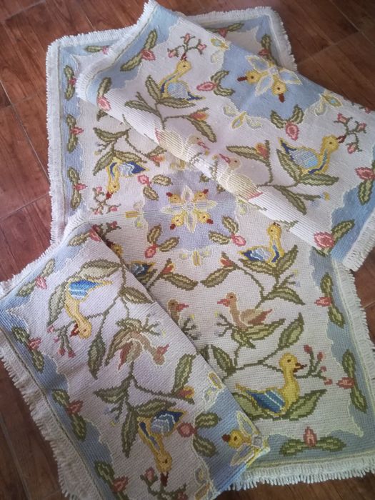 Conjunto tapetes de arraiolos