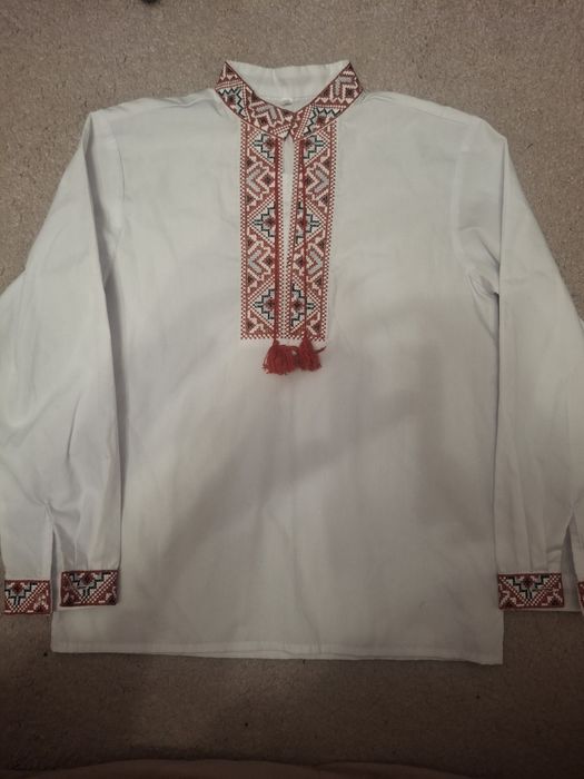 Продам вишиванку для хллп,ика 8-10років