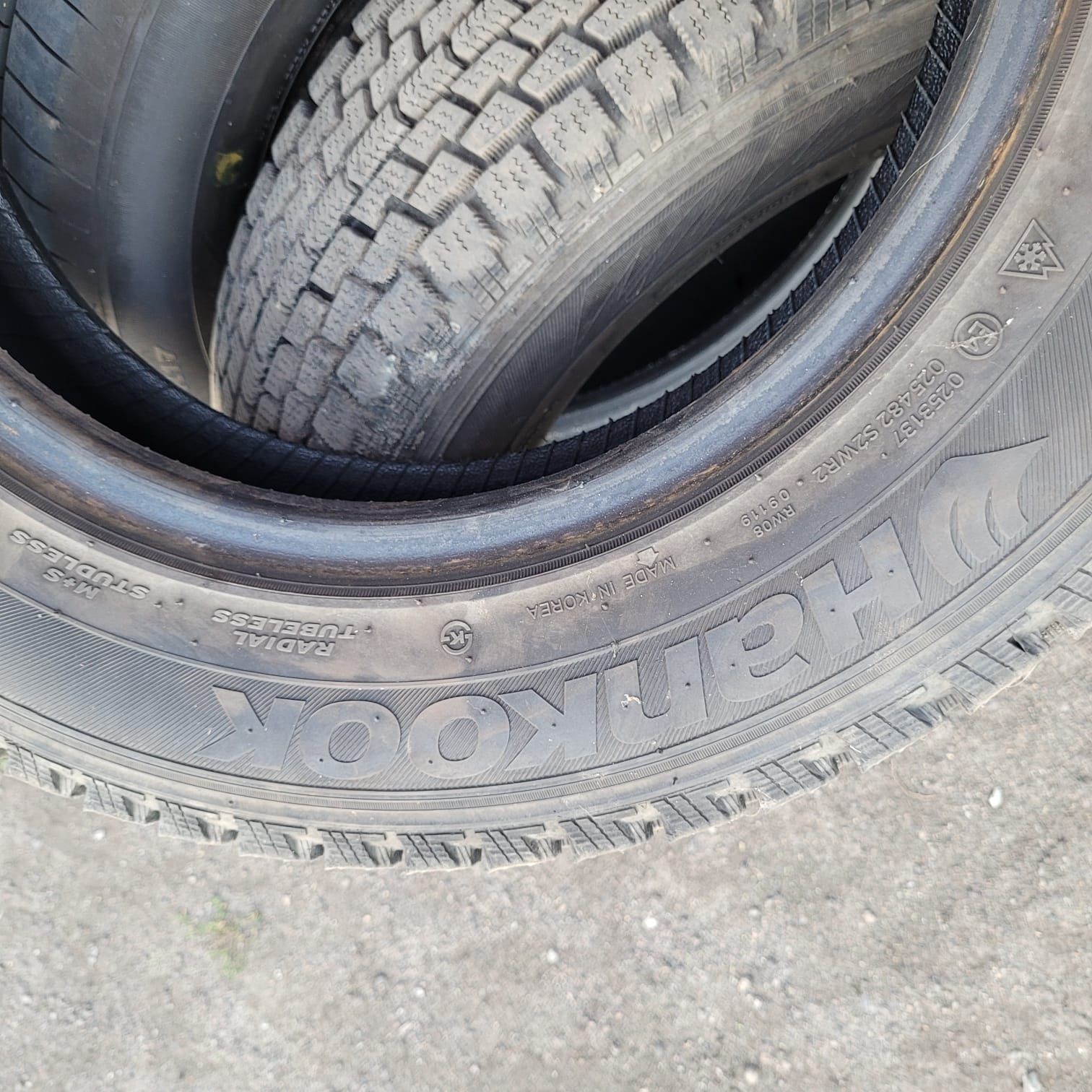 Opony zimowe Hankook 175/80r16 para 9mm+Gratis