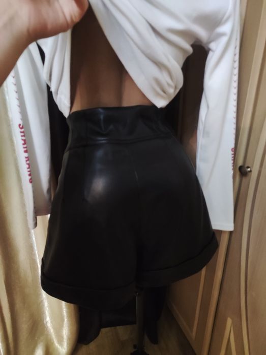 Шорты кожаные,боди яркий,юбка кожа+кроп Brooklyn ,костюм
