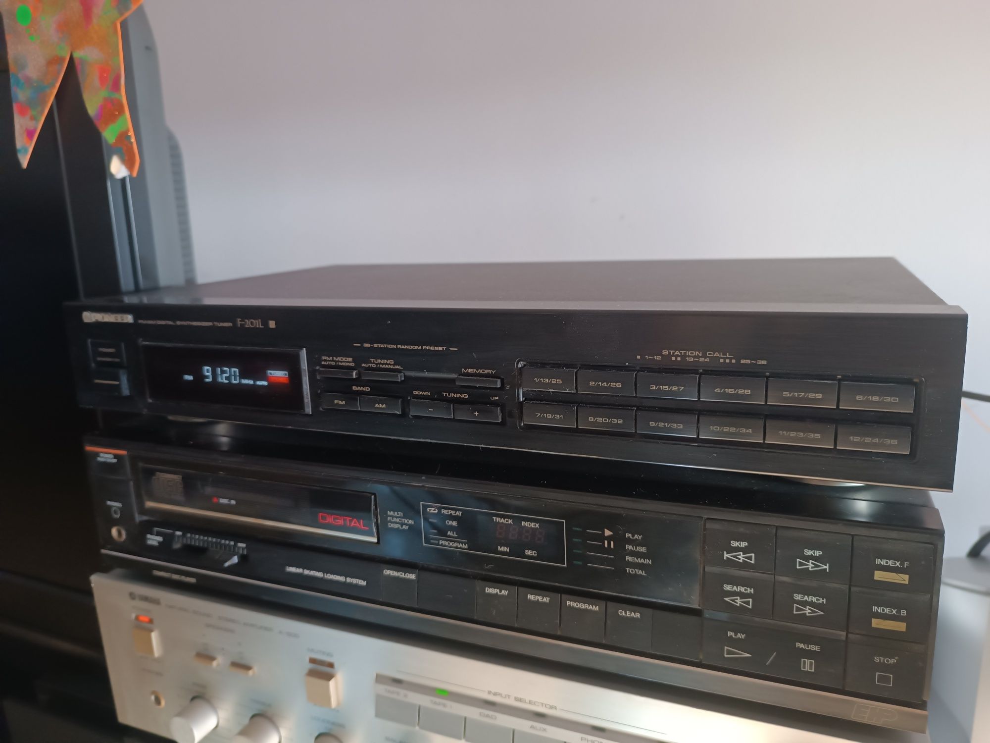 Rádio/Tuner Pioneer F-201L