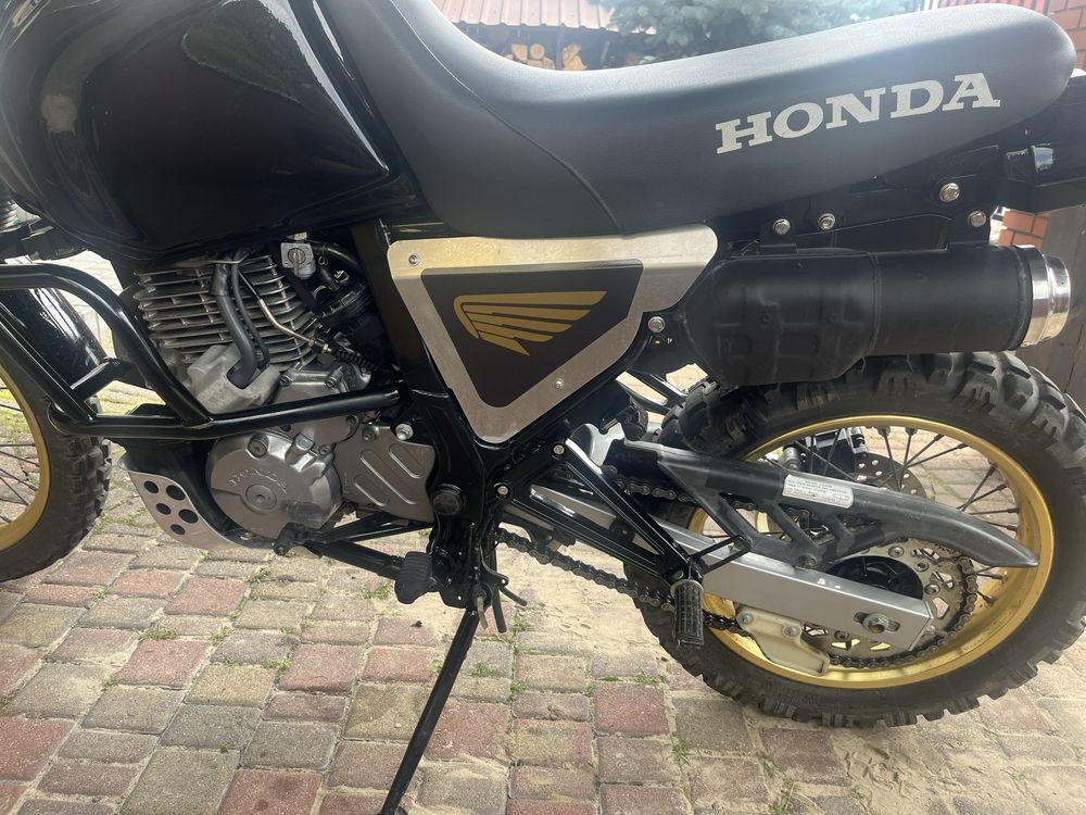 Honda Dominator NX 650
