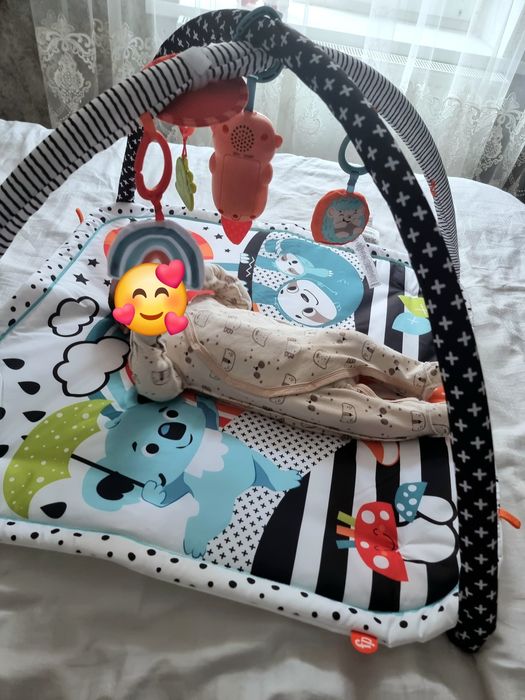 Розвивальний килимок з дугами 3-в-1 Веселі розваги Fisher-Price