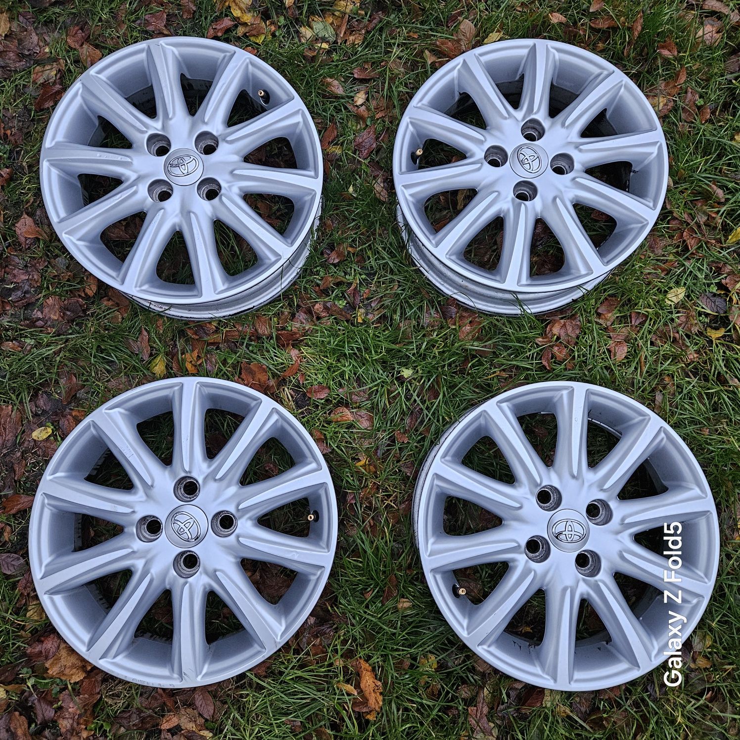 Alufelgi 15 Toyota Aygo 4x100 ET35, 4,5jx15" Oryginalne