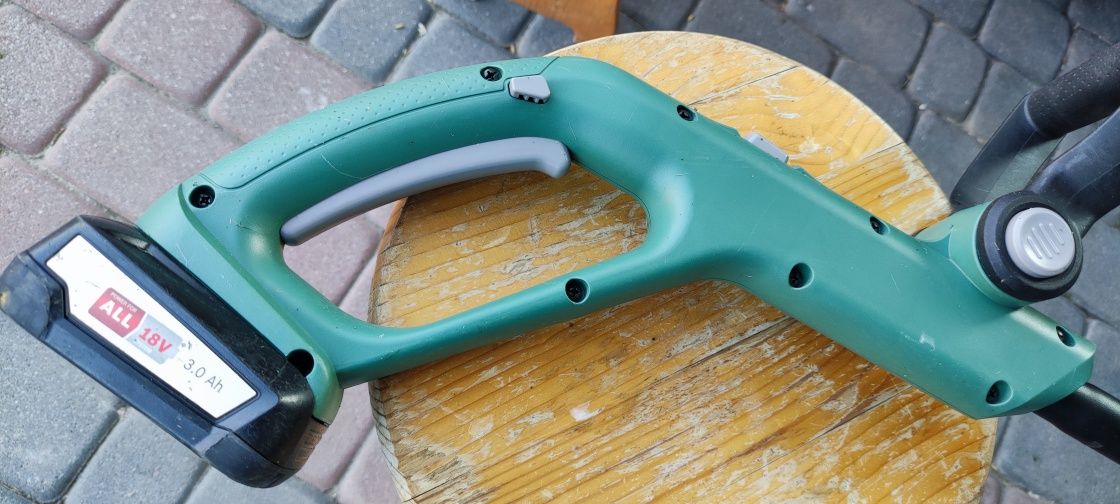 Podkaszarka akumulatorowa Bosch EasyGrassCut 18-230