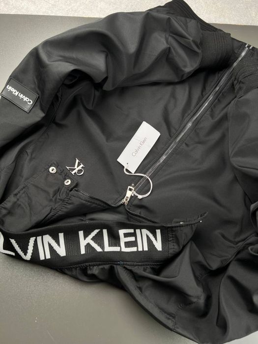 Вітровка бомбер Calvin Klein чорна чоловіча бомбер келвін кляйн чорний