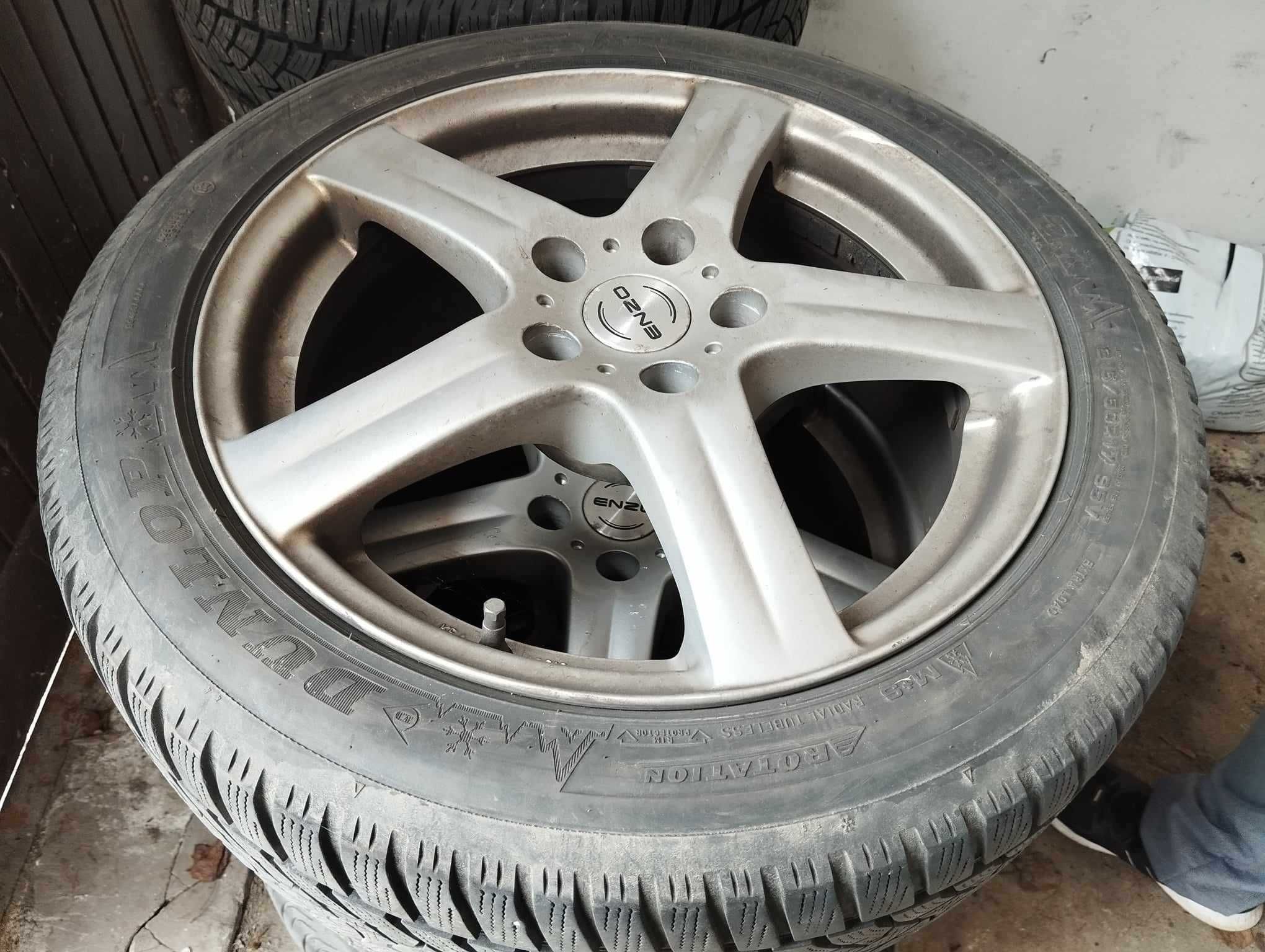 opony zimowe 215/50R17