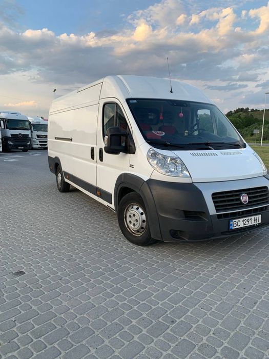 Вантажні та Пасажирські Перевезення