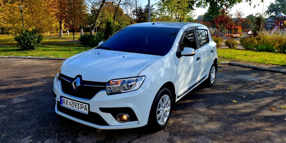 Офіційний авто Renault Sandero АКПП.