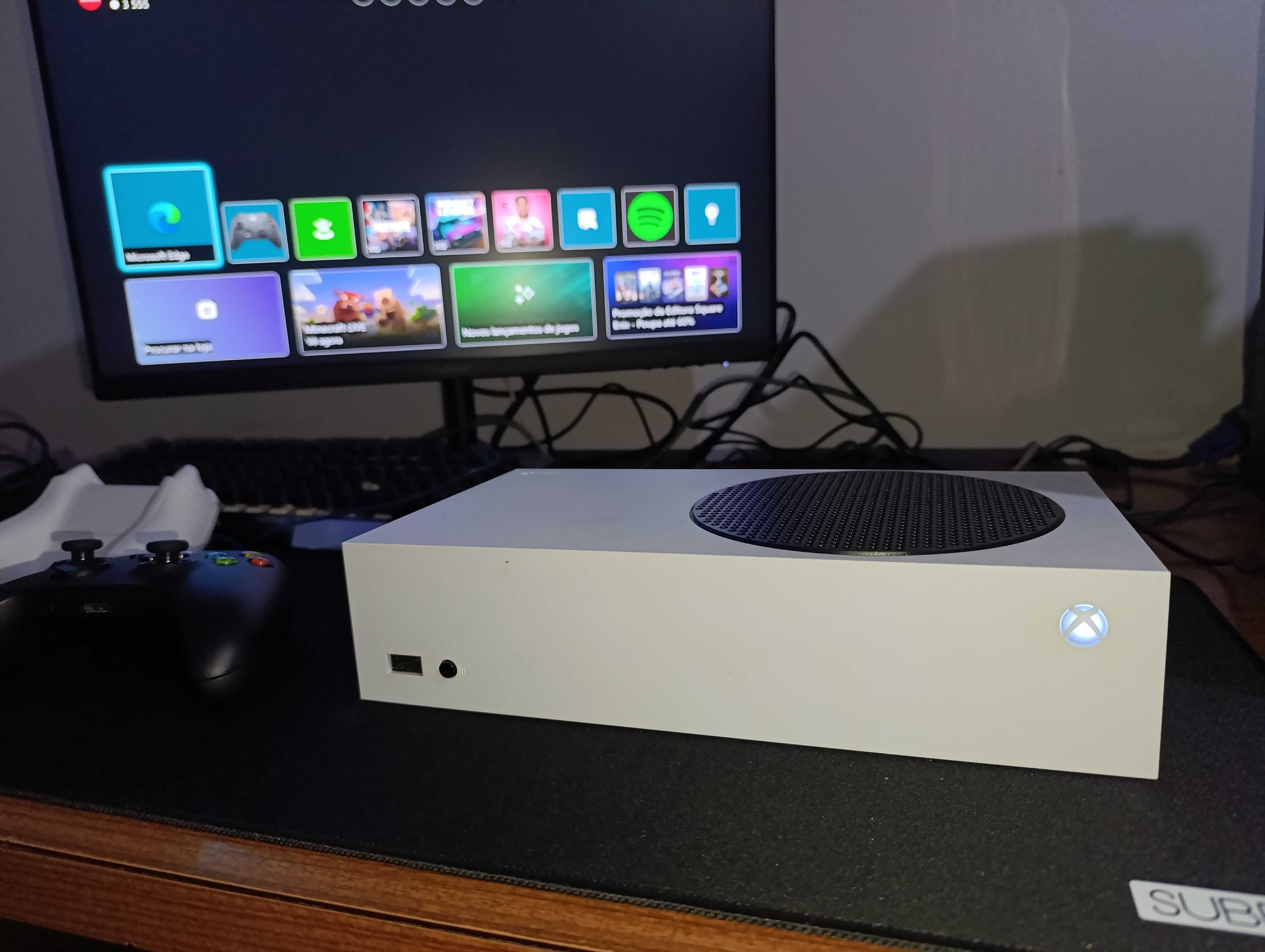 XBOX SERIES S usada como nova + 3 Comandos e Bateria
