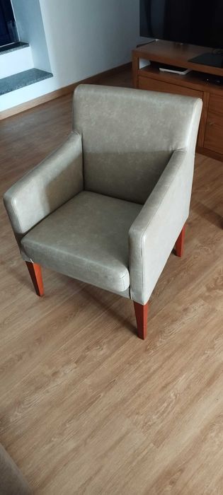 Cadeirão - em bom estado