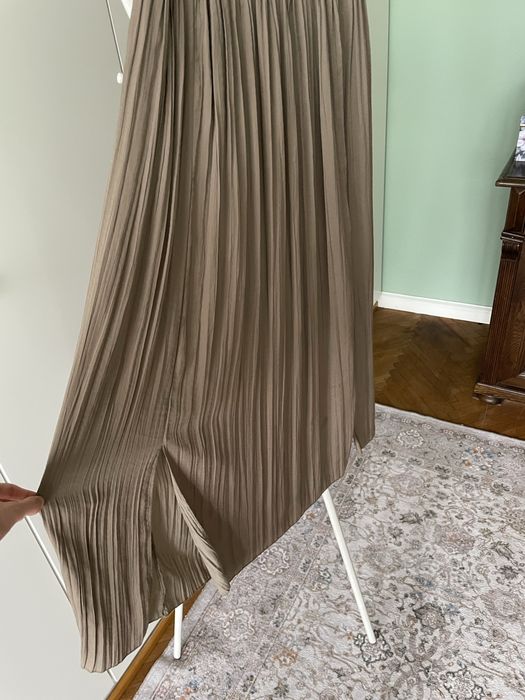 Spódnica plisowana na jesień rozmiar M spódniczka midi maxi khaki