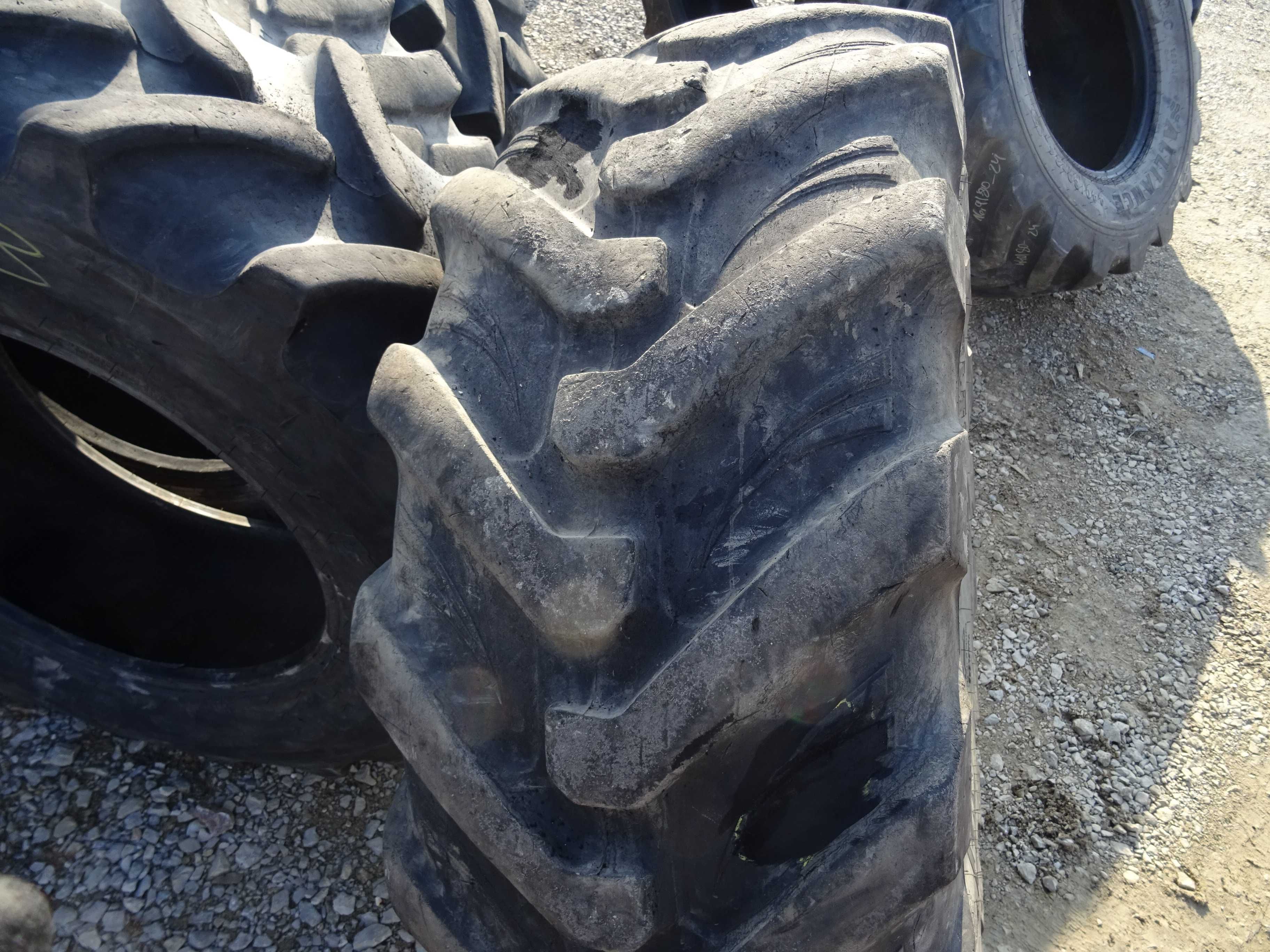 opona 460/70R24 17.5R24 BKT MP522 MULTI MAX INDUSTRIAL ( 950 netto)