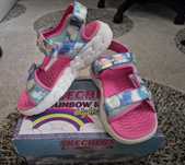 Босоніжки,  сандалі Skechers