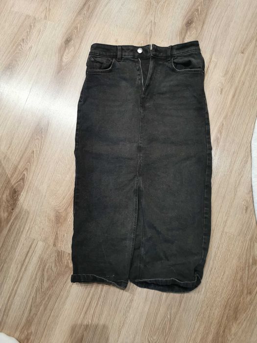 Spódnica damska z rozcięciem rozmiar S czarna