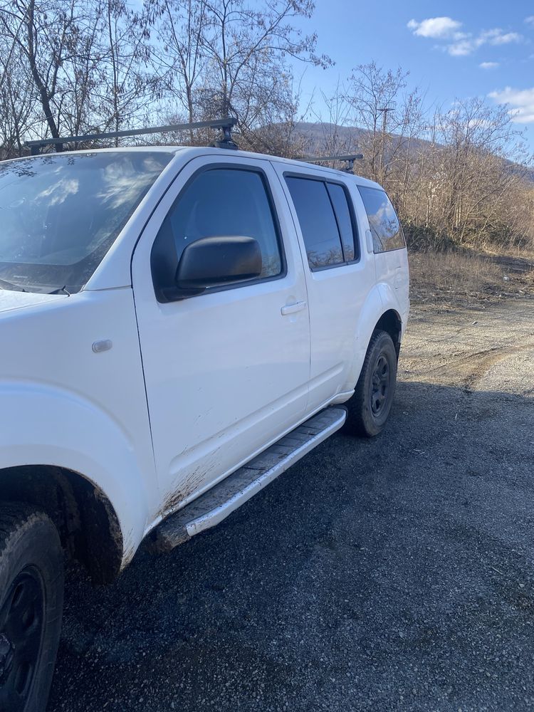 Nissan Pathfinder R51