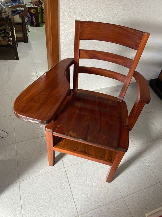 Cadeira madeira com braço