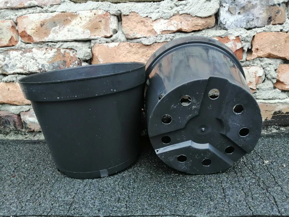 Doniczka produkcyjna 7,5L 25cm twarda 7,5LKO PRZEMYSŁOWA