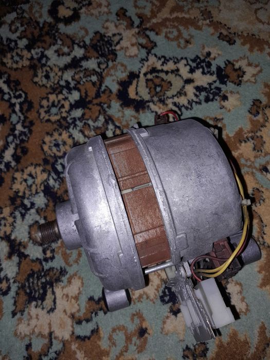 Продам двигатель