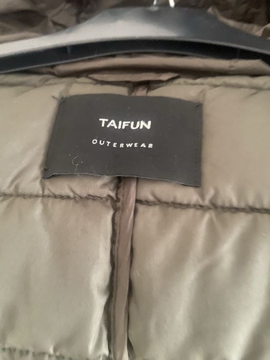 Куртка на пуху жіноча