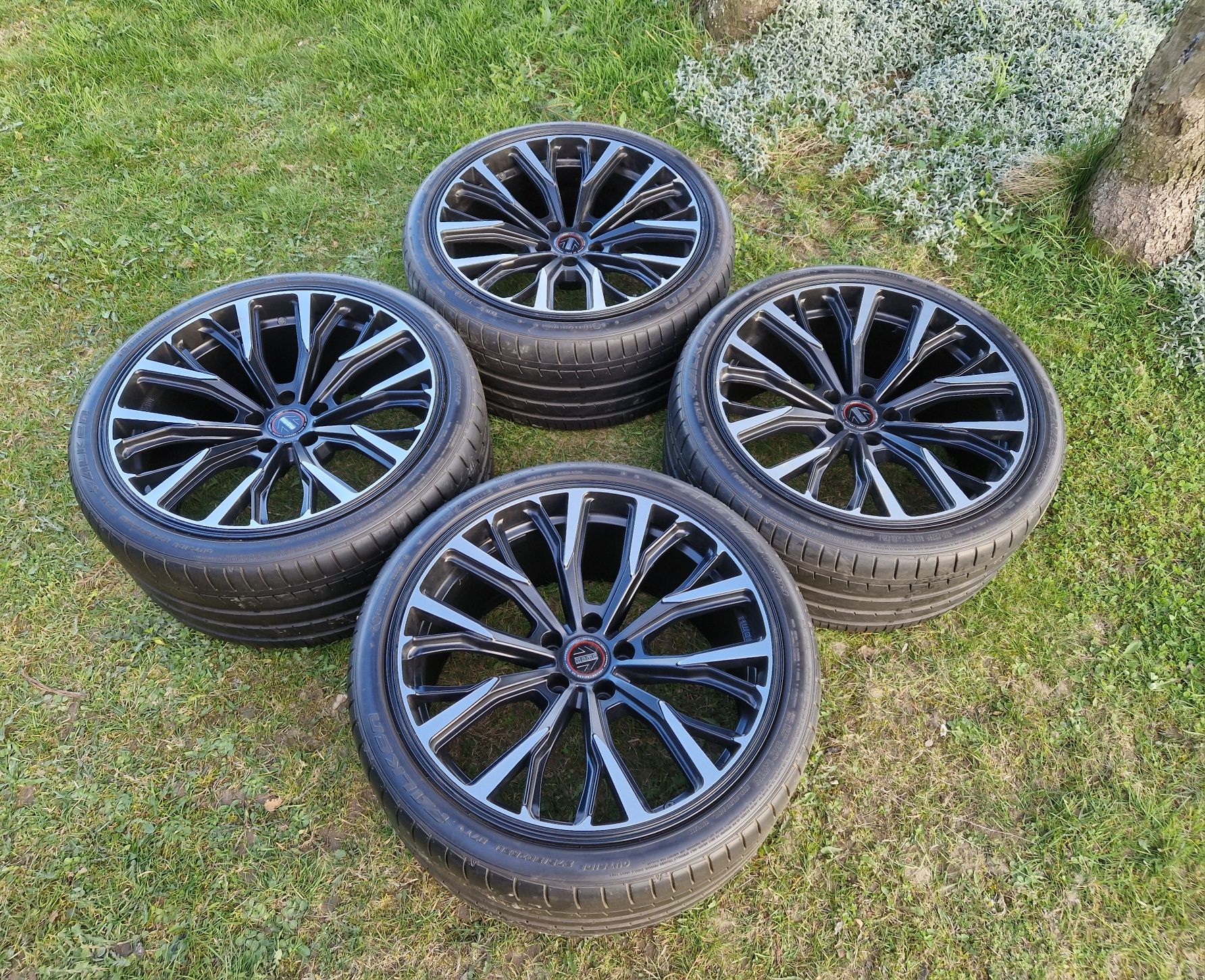 Sprzedam alufelgi RS5 (AUDI) MOMO 20" 5x112 z oponami letnimi!