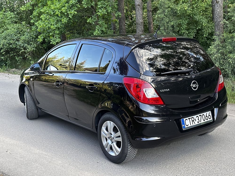 Opel corsa D /2013r / 1.4b /SERWIS