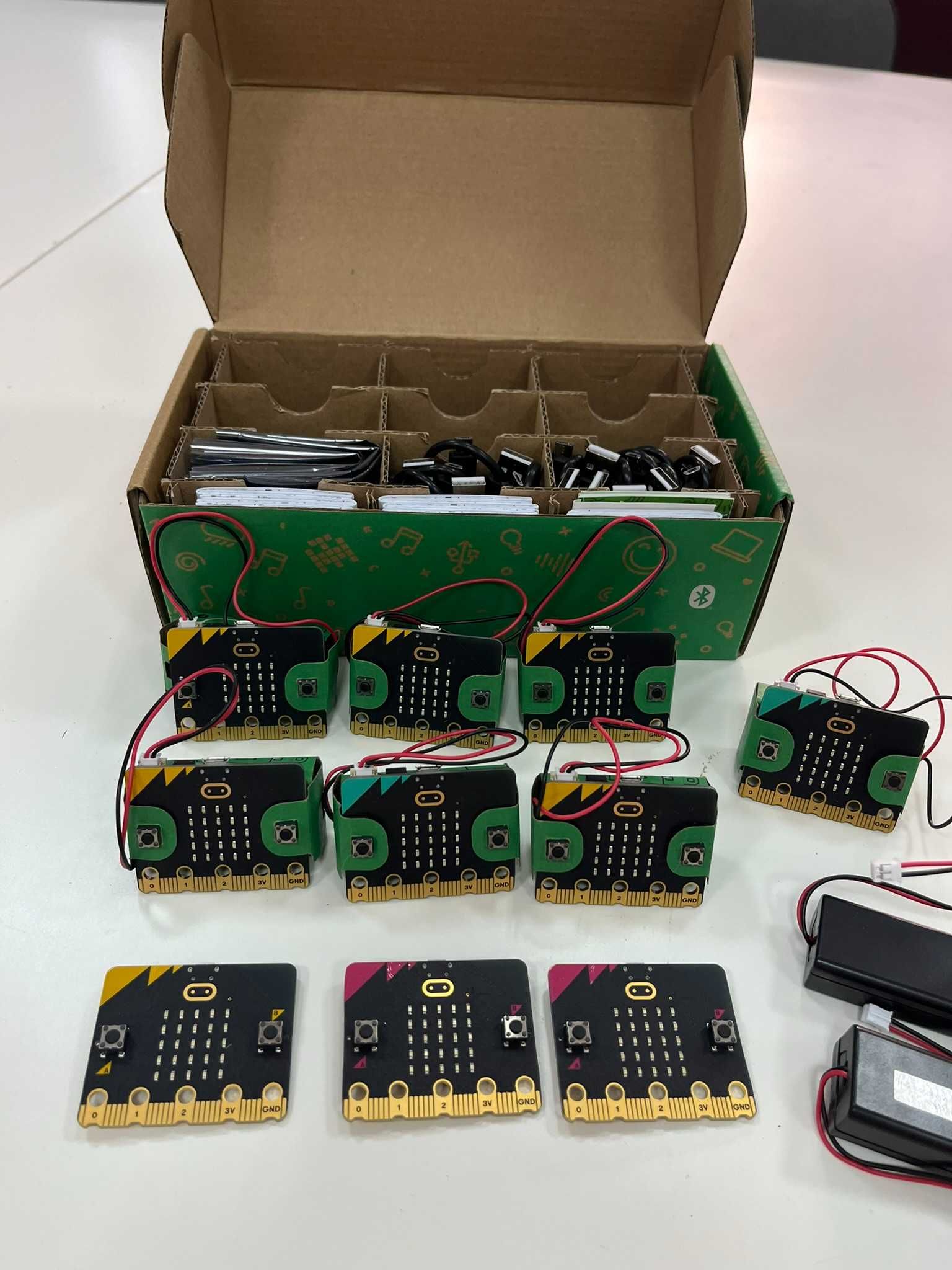 Pakiet BBC micro:bit 2 Club - 10x zestaw edukacyjny MICROBIT