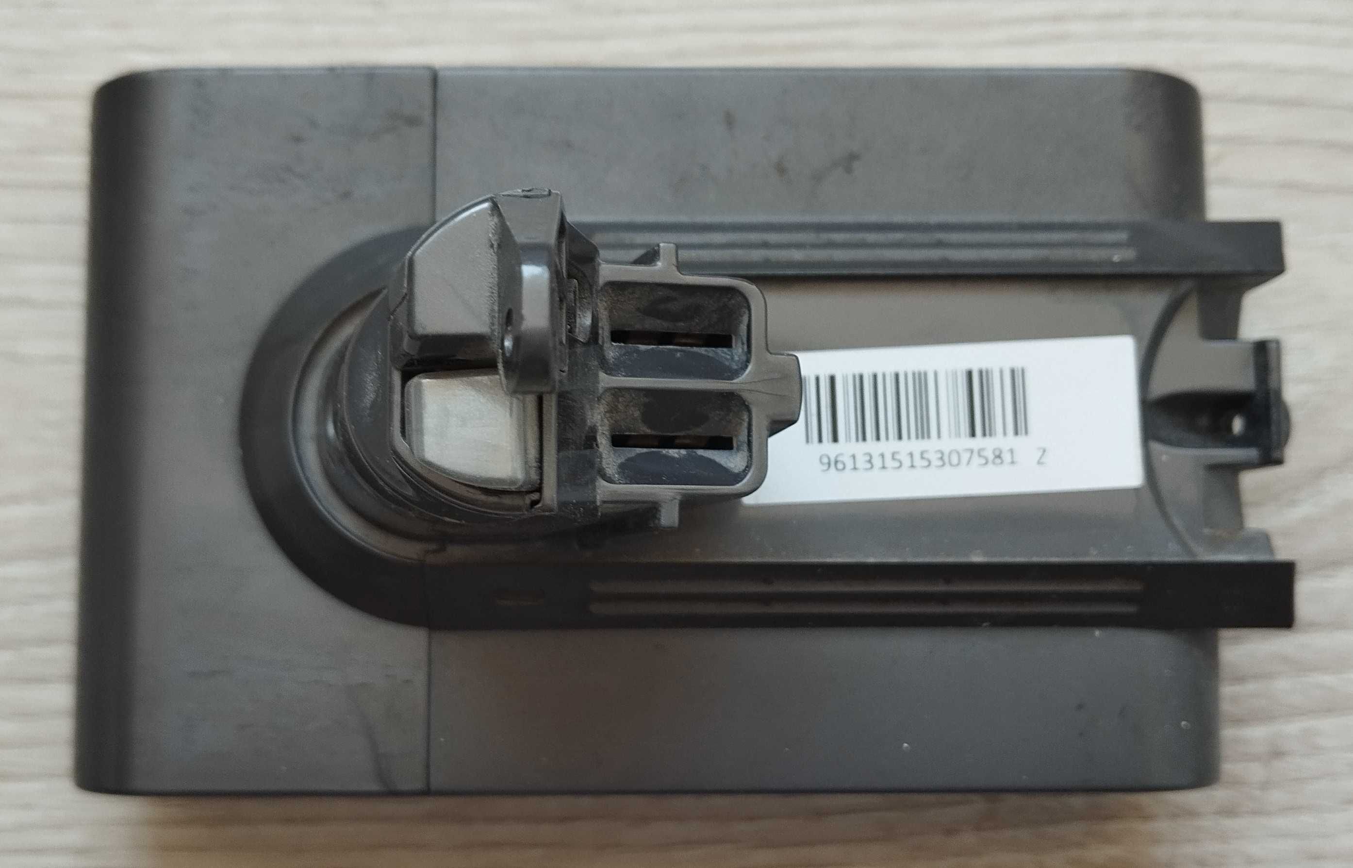 Акумулятор для пилососу Dyson SV03 21,6 V 2100 mAh неробочий .