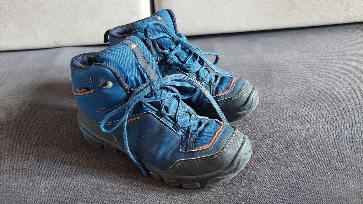 Buty trekkingowe waterproof wodoodporne Quechua Decathlon