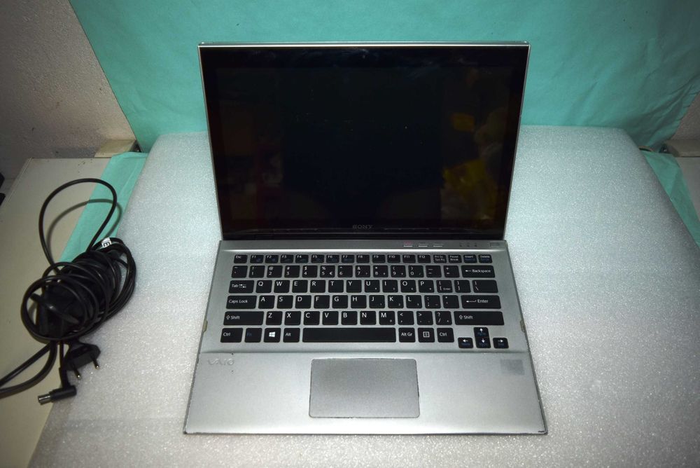 Laptop DOTYKOWY Sony VAIO SVT1312M1ES 13.3" i3/12GB/120+32 SSD MŁAWA