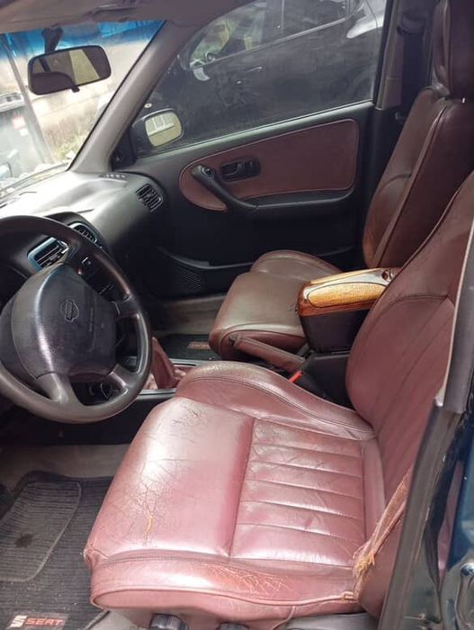 Нісан прімера 2.0