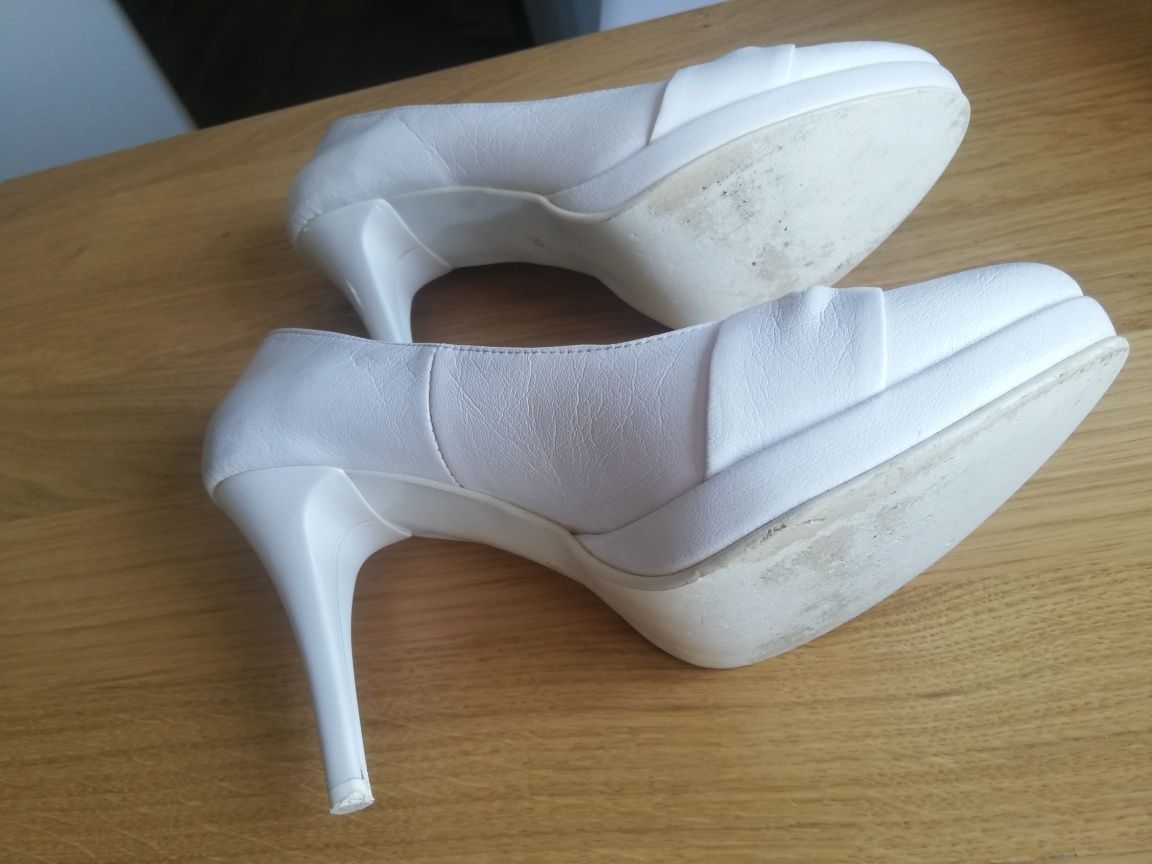 Buty ślubne czółenka r. 39