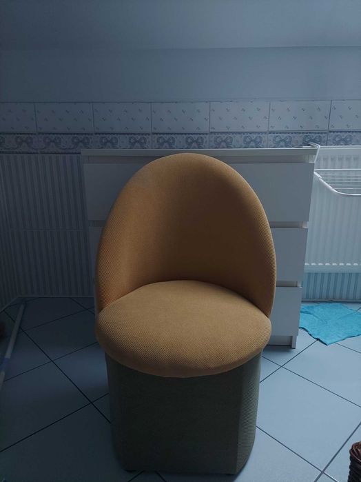 Siedzisko blado zielono żółta