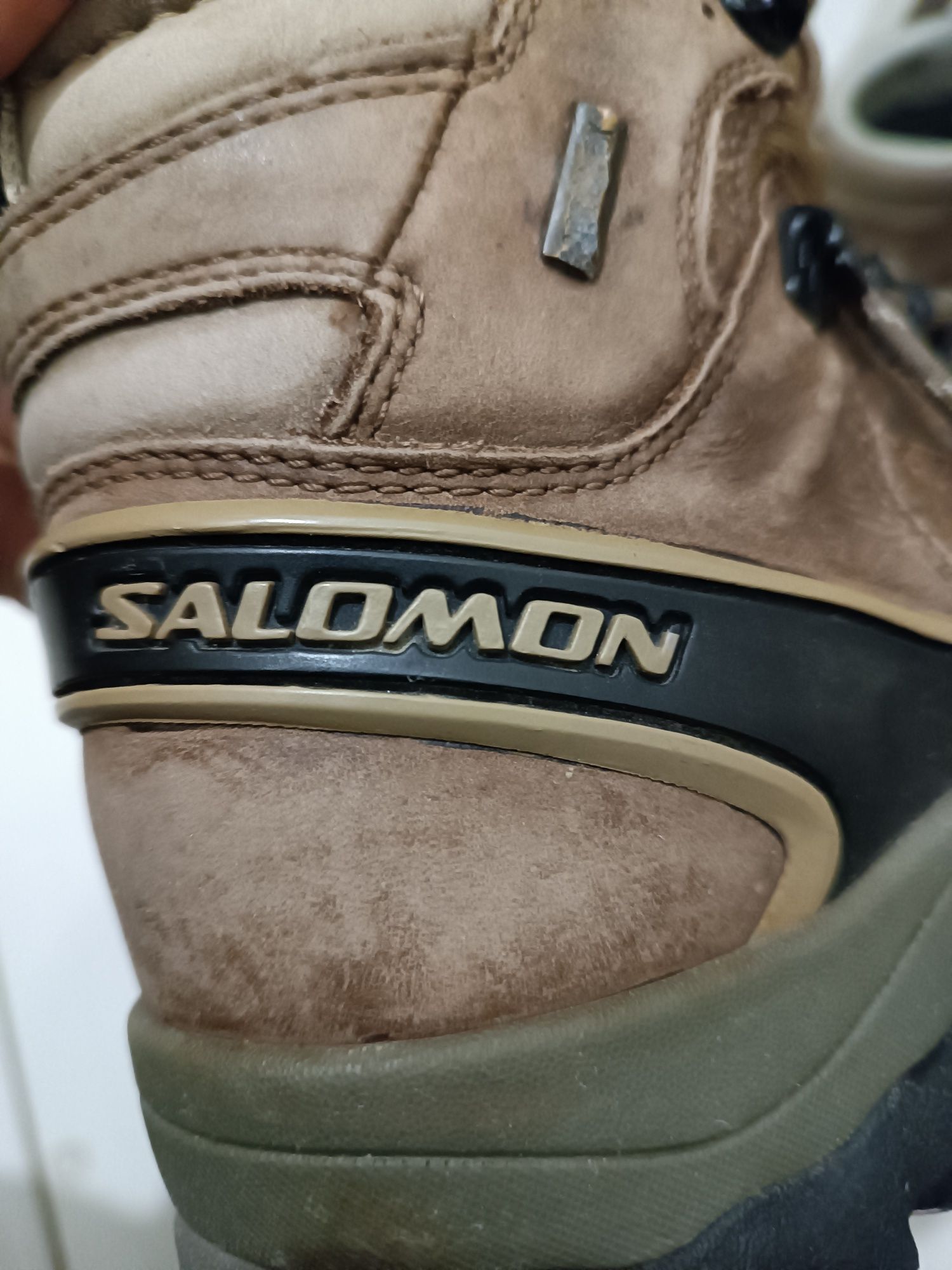 Ботинки теплые Salomon 36 размер , gore-tex
