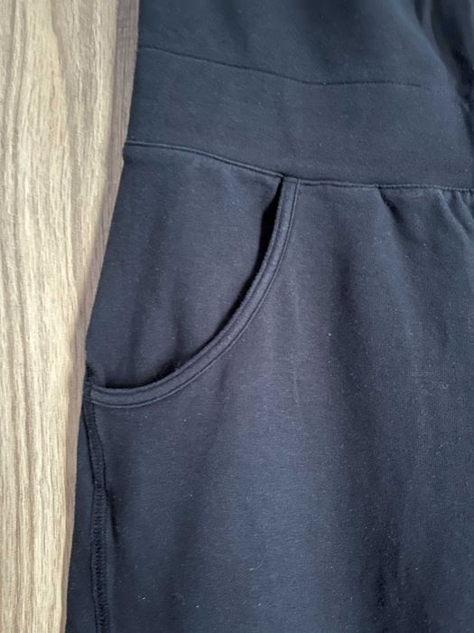 Spodnie dresowe damskie czarne Reebok modelujące bawełna 100 %