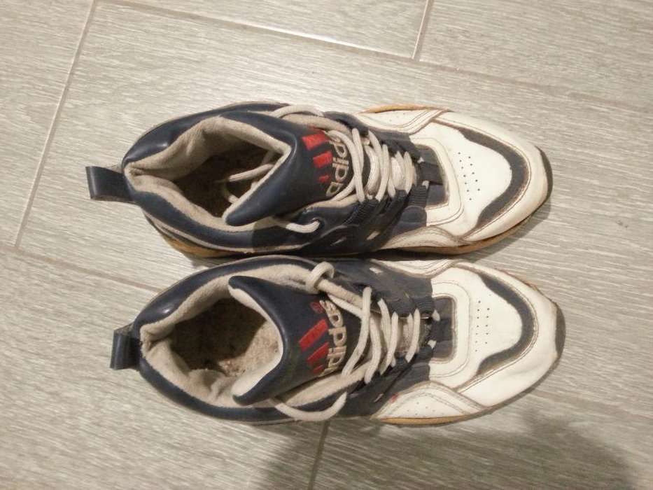 Кроссовки Адидас для девочки, девушки Р. 36 -37