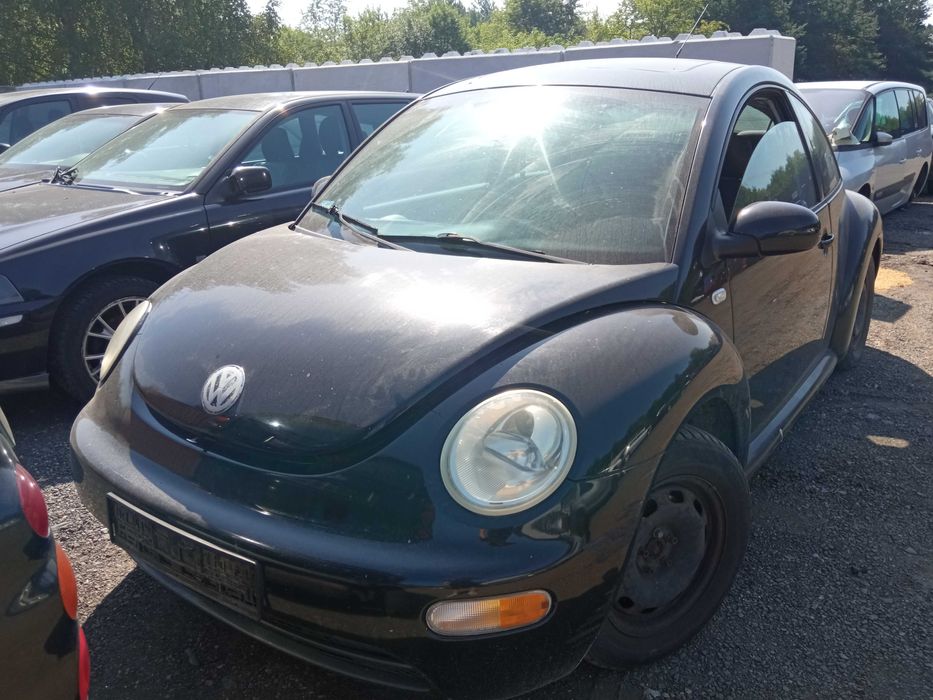 VW New Beetle 2.0 AVH *na części*