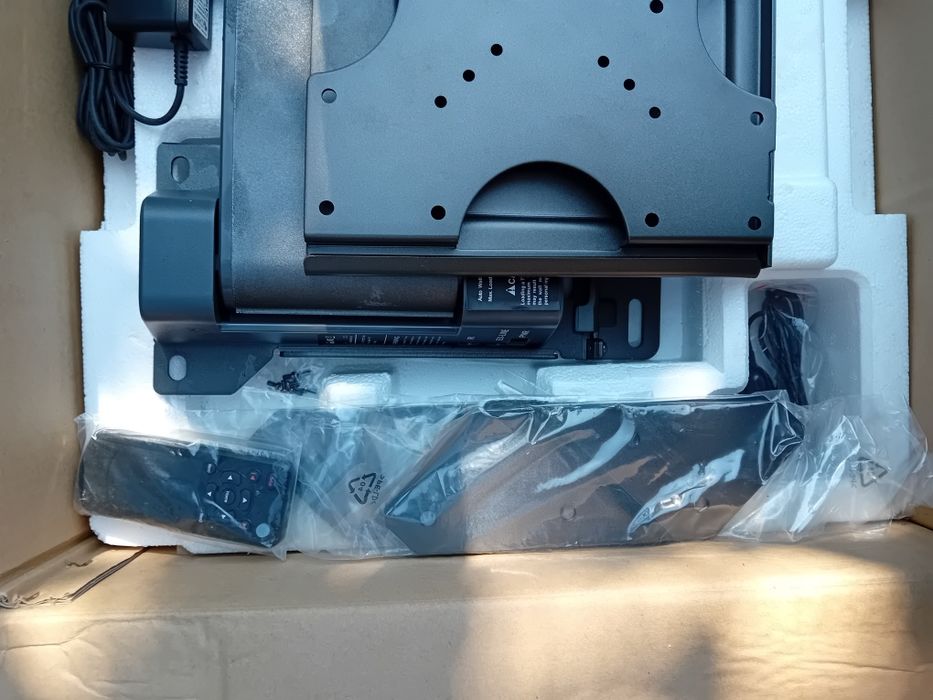 Sprzedam wieszak na tv elektryczny